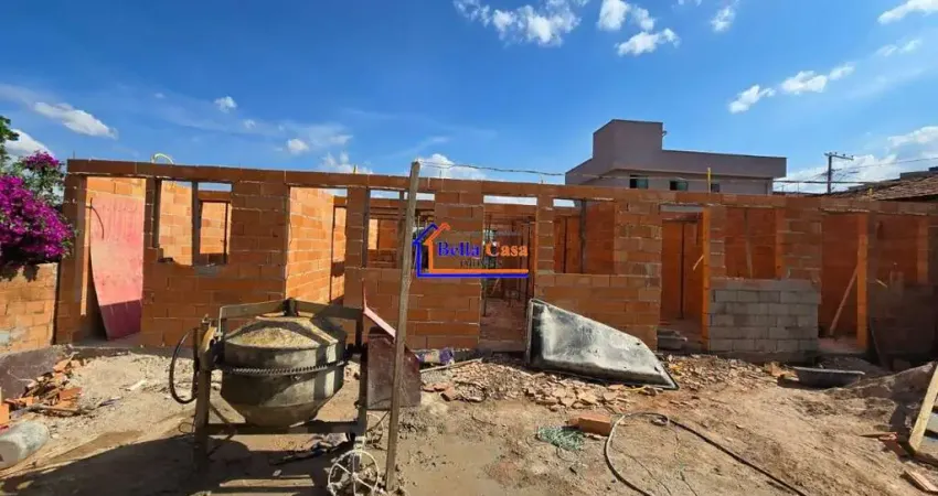 Casa com 2 quartos à venda na Rua Georgina Silvana de Jesus, Mantiqueira, Belo Horizonte