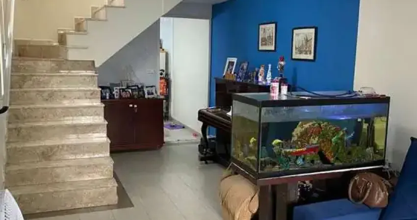 Vende-se sobrado de 3 dormitórios/ 2 vagas de garagem/ são vicente/sp