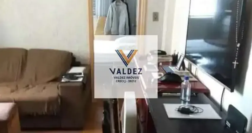 Vende-se apto de 1 dorm na quadra da praia/1 wc social/cozinha/andar alto