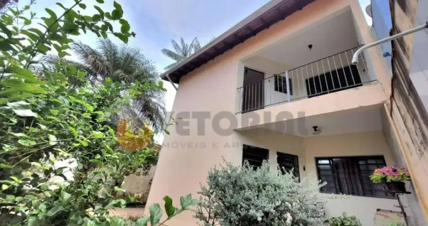 Sobrado com 5 quartos, 252m², à venda em Caraguatatuba, Jardim Califórnia