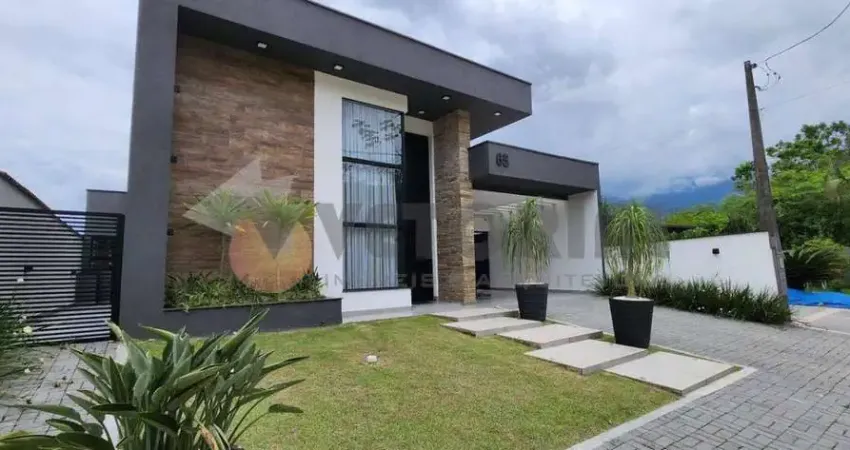 Casa com 4 quartos, 240m², à venda em Caraguatatuba, Mar Verde