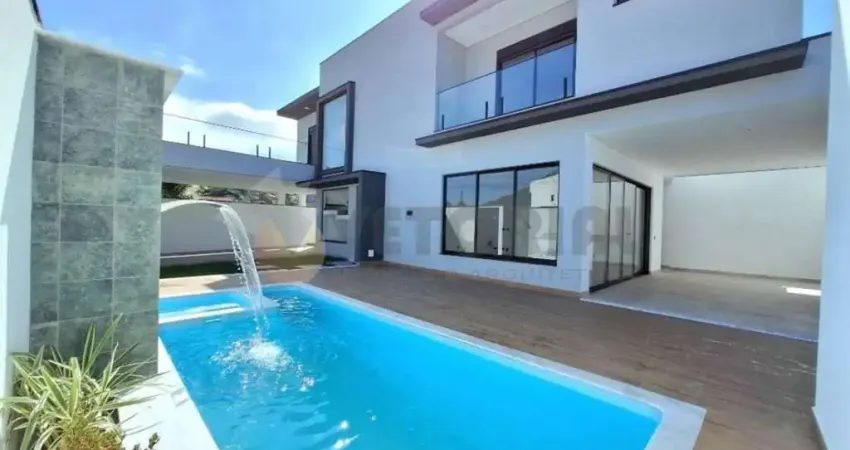 Sobrado à venda em Caraguatatuba, Capricórnio II, com 3 quartos, 250m²