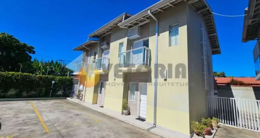 Sobrado em condomínio com 2 quartos, 75m², à venda em Caraguatatuba, Porto Novo