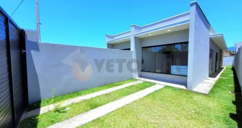Casa à venda em Caraguatatuba, Balneário dos Golfinhos, com 2 quartos, 73m²
