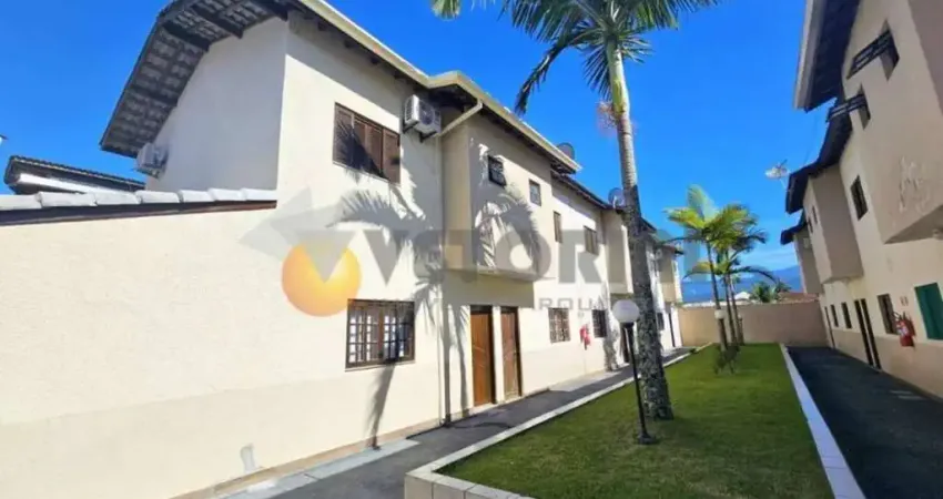 Sobrado em condomínio à venda em Caraguatatuba, Pontal de Santa Marina, com 2 quartos, 75m²