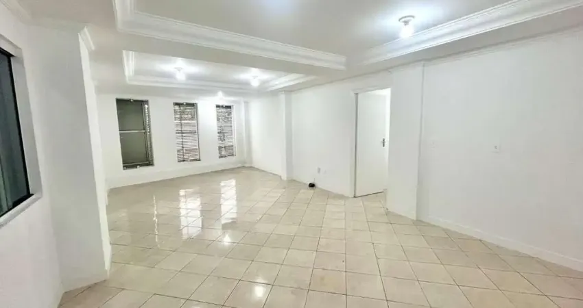 Ampla sala | av dos estados | piso superios | 3 banheiros | cozinha | anual | balneário camboríu