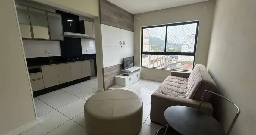 Apartamento mobiliado com 2 quartos, 3 vagas de garagens na vila real - balneário camboriú