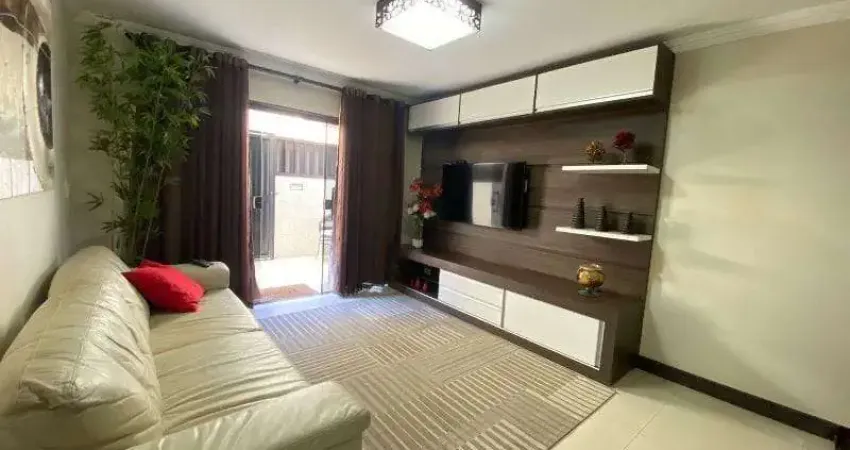 R$ 550 mil casa com 3 quartos em condomínio jardim flamboyant - cabo frio/rj