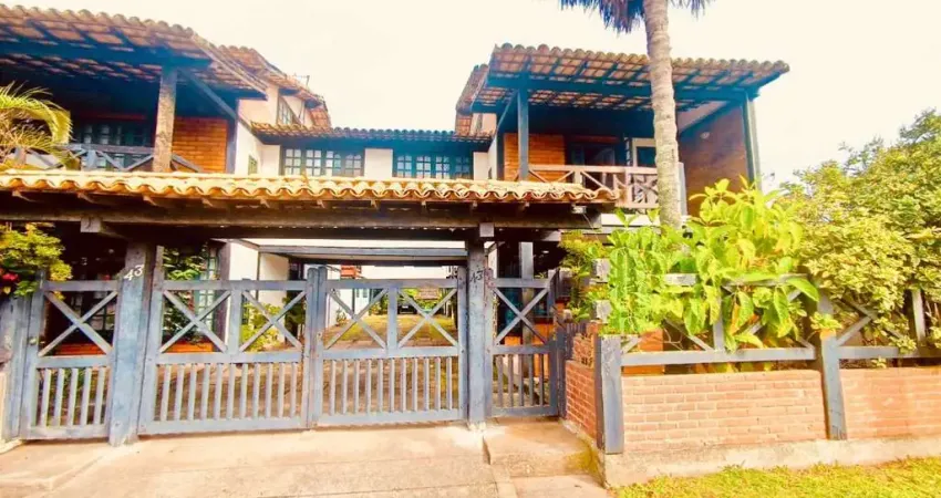 Casa com 4 quartos à venda na Avenida Marimbas, 43, Ogiva, Cabo Frio