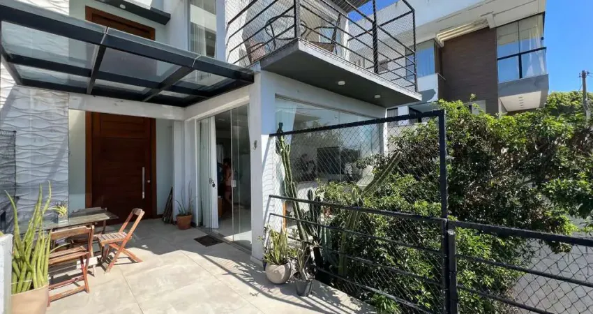 Casa com 2 quartos à venda na Estrada Deodoro de Azevedo, 2090, Ogiva, Cabo Frio