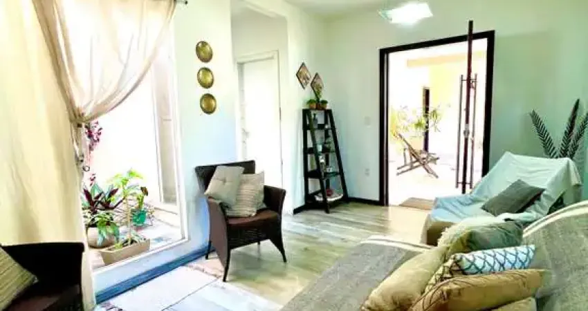 450.000 mil - casa padrão de 2 quartos  à venda, morro do milagre, são pedro da aldeia, rj