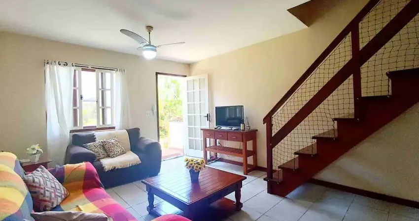 Casa em condomínio fechado com 2 quartos à venda na Avenida Marimbas, 62, Ogiva, Cabo Frio