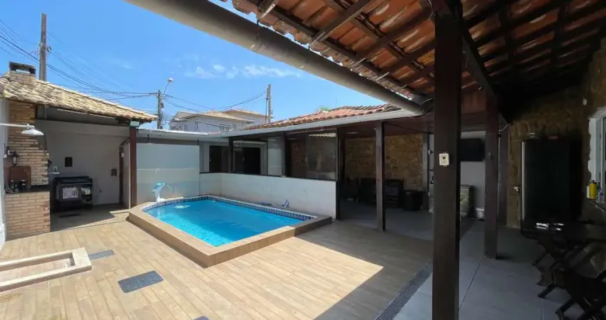 R$ 880 mil casa independente à venda, 5 quartos,  com edícula, parque burle, cabo frio, rj