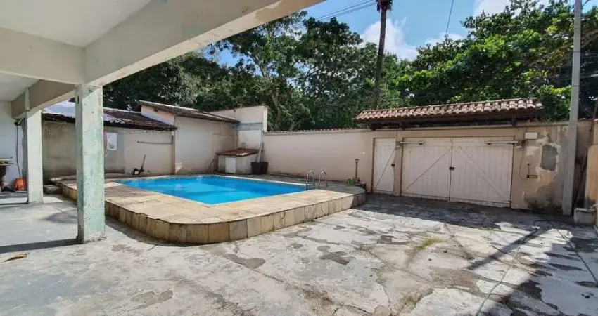 Casa em condomínio fechado com 4 quartos à venda na Rua Henrique Terra, 40, Parque Burle, Cabo Frio