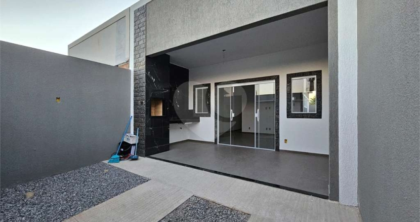 Casa com 2 quartos à venda em Marina - RJ