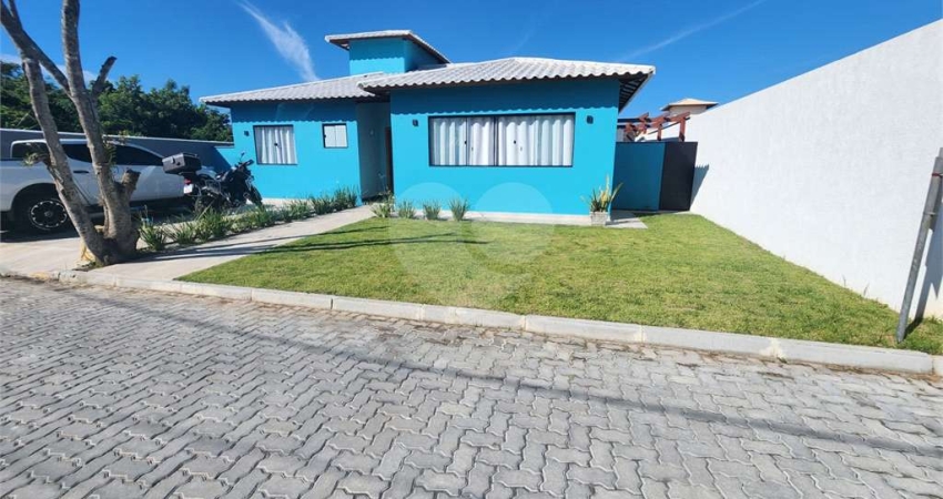 Condomínio com 3 quartos à venda em Caravelas - RJ