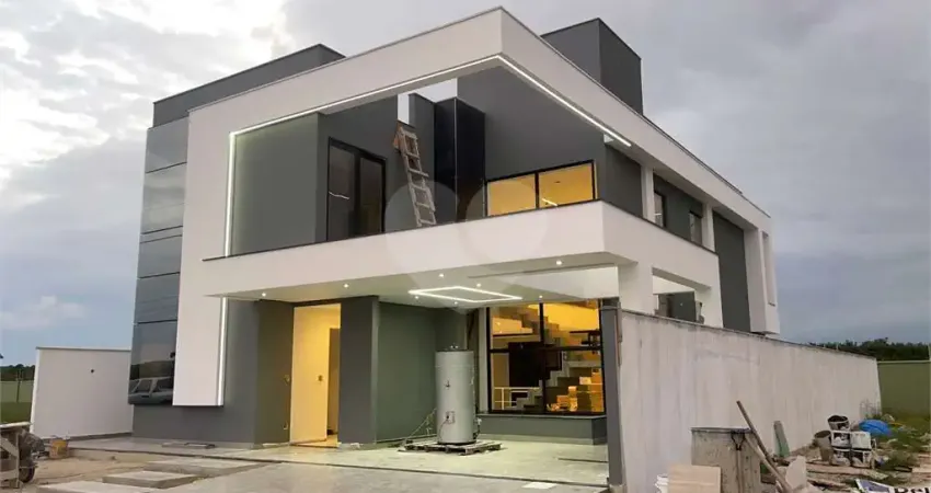 Casa em condomínio fechado com 4 quartos à venda no Ogiva, Cabo Frio 