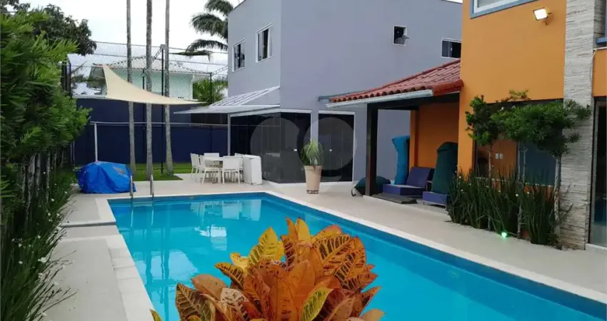 Casa com 6 quartos à venda em Manguinhos - RJ