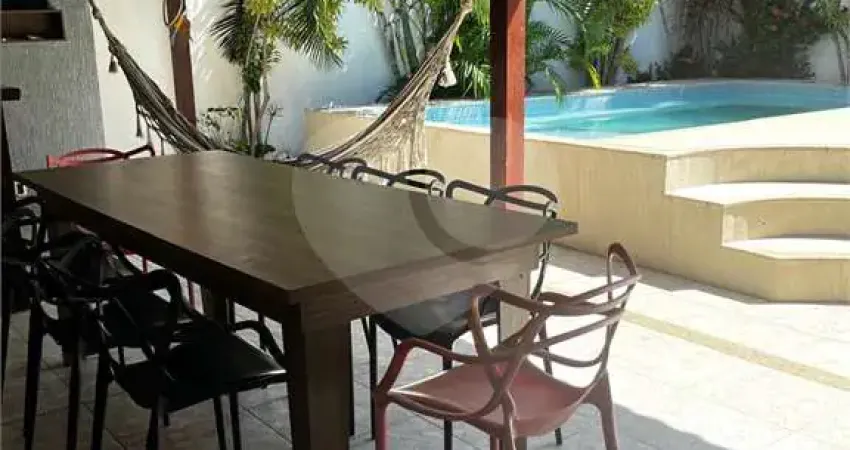 Casa em condomínio fechado com 4 quartos à venda no Peró, Cabo Frio 