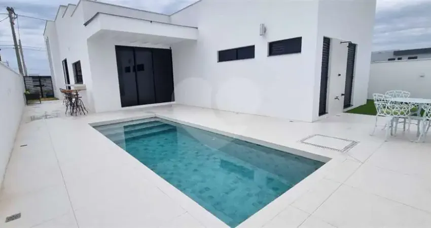 Terreno em condomínio fechado à venda no Ogiva, Cabo Frio