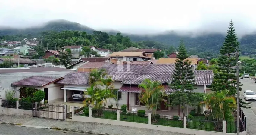 Casa com 3 quartos à venda no Laranjeiras, Rio do Sul 