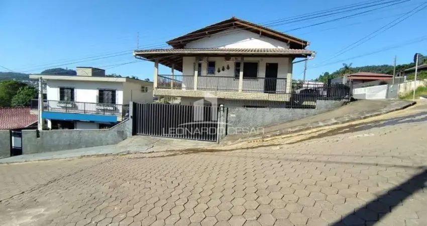 Casa com 3 quartos à venda na Rua Antônio de oliveira, 629, Centro, Laurentino