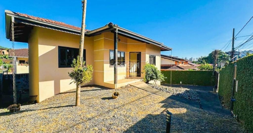 Casa à venda no Saguaçu