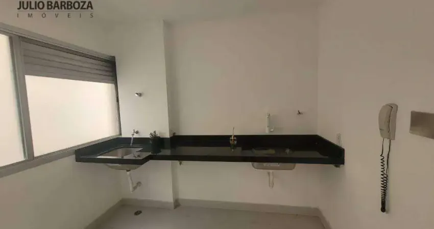 Apartamento totalmente reformado na Vila Olímpia, com 2 dormitórios, 1 vaga de garagem