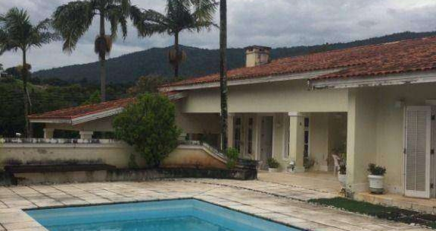 Linda casa em Atibaia, com 5 suítes,8 vagas de garagem