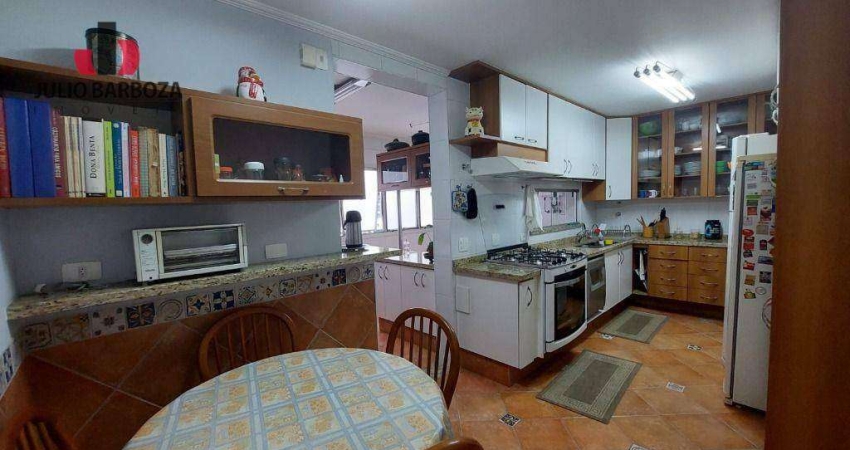Apartamento com 4 dormitórios, sendo 1 suíte, 164m², e 2 vagas de garagem