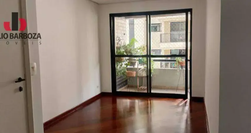 Apartamento com 2 dormitórios, sendo 1 suite, 2 vagas de garagem, em Moema pássaros