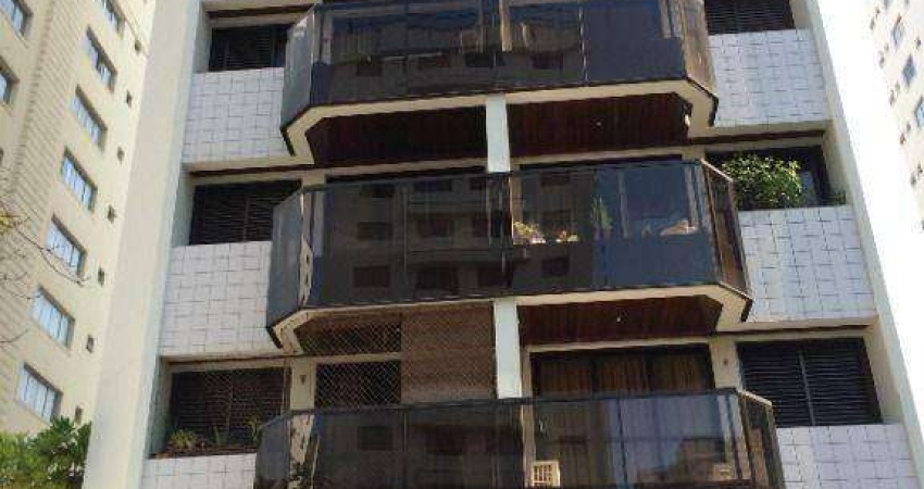 Moema lado Pássaros 1:dorm,varanda 45m2 ,cozinha completa ,uma vaga + lazer Piscina SP