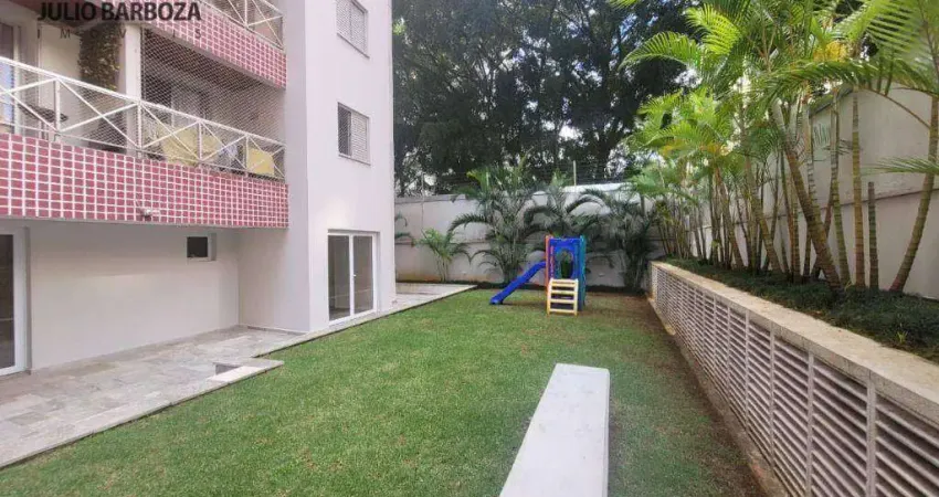Apartamento em Moema pássaros, 3 dormitórios, com suíte, sacada, e 1 vaga de garagem.