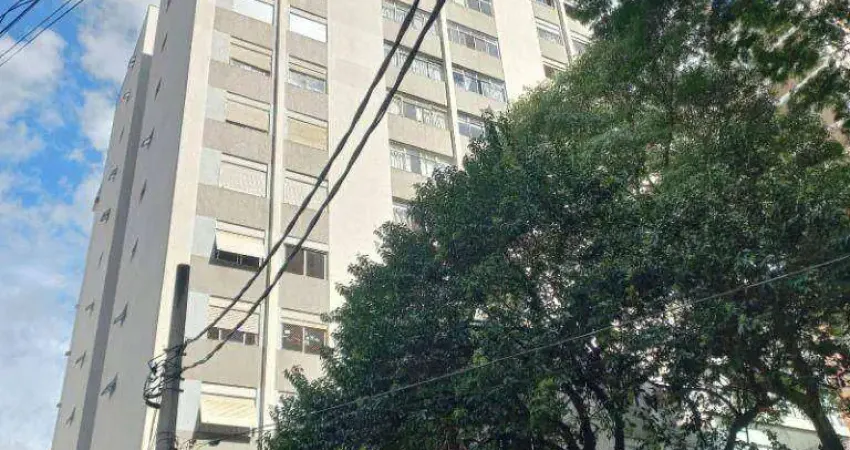 Moema 104m2 sendo 2:dorm.com 3 reversível escritório ,2 banheiros, local nobre fora de rota ,andar alto SP