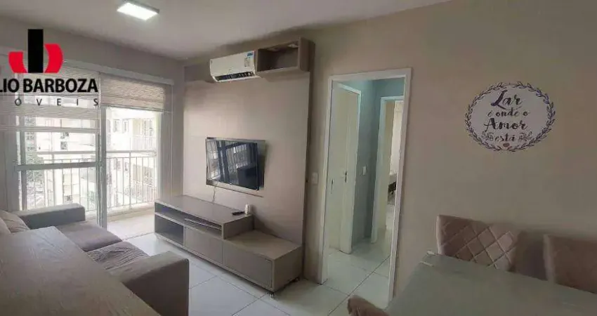 Apartamento decorado, com 2 dormitórios, sendo 1 suíte, sacada, e 1 vaga de garagem, na Bela Vista