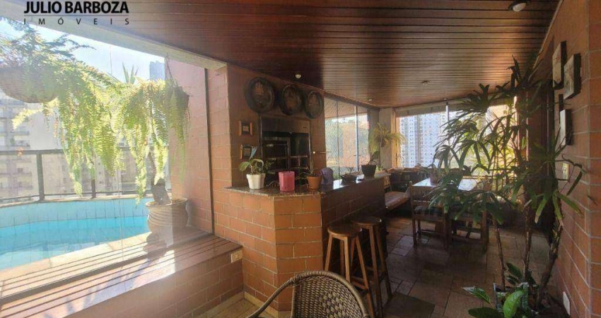 Apartamento com área útil 272, piscina na varanda com lareira, 4 dormitórios, sendo 3 suítes, varanda com piscina, e 3 vagas de garagem, no Morumbi