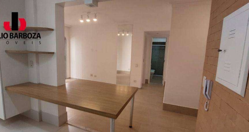 Lindo apartamento reformado com 1 dormitório, 1 vaga de garagem em