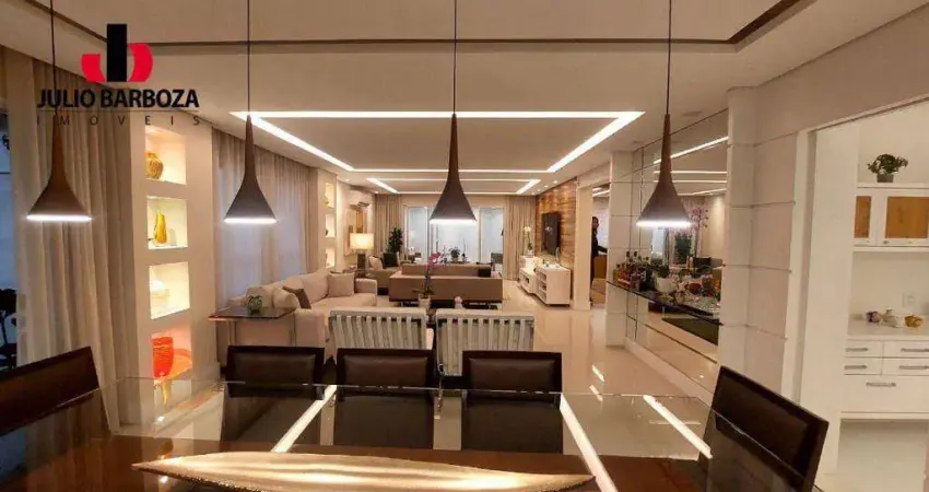 Lindíssimo apartamento, de 270m², com 4 dormitórios, sendo 3 suíte, closet, e 5 vagas de garagem