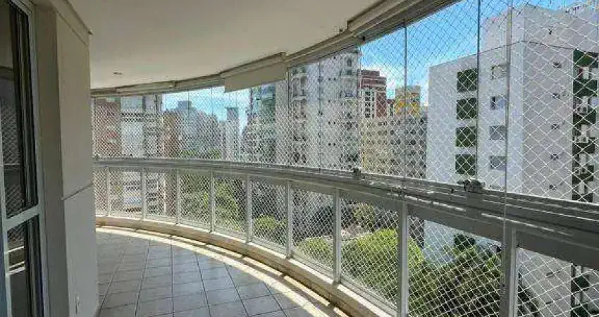 Lindo apartamento em Moema pássaros, com 3 suítes, lavabo, sacada e 2 vagas de garagem, mais depósito de lazer