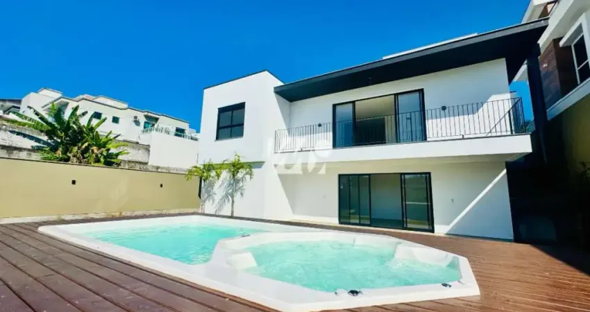 Casa com 3 quartos à venda na Rua das Camélias, 897, Pedra Branca, Palhoça