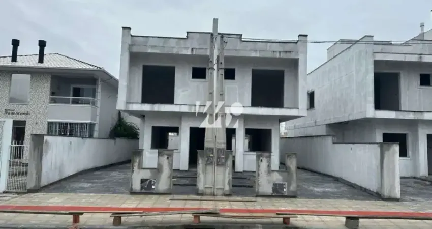 Sobrado Geminado com 3 quartos 1 suíte - Nova Palhoça