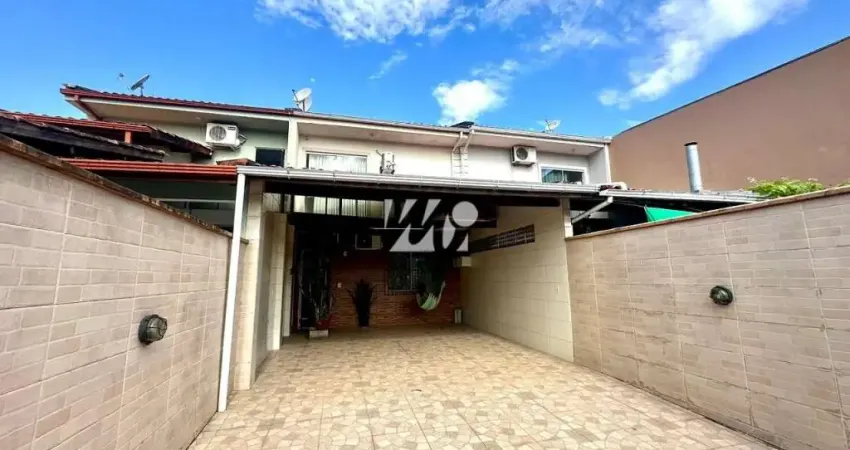 Casa em condomínio fechado com 2 quartos à venda na Rua Julieta da Silva Melo, 668, Forquilhas, São José