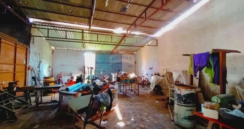 Casa com galpão – oportunidade de investimento em localização privilegiada