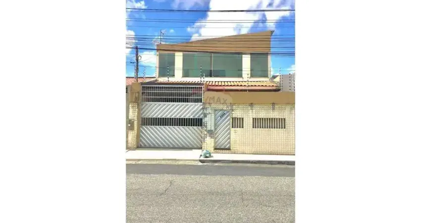 Casa com 6 quartos à venda no Getúlio Vargas, Aracaju 
