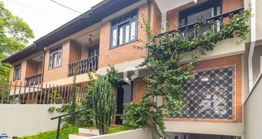 Casa com 3 quartos para alugar na Rua Ângelo Zeni, 238, Bom Retiro, Curitiba