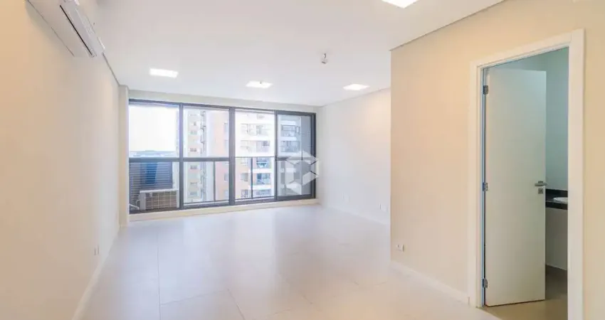 Sala comercial com 1 sala para alugar na Avenida República Argentina, 1505, Água Verde, Curitiba