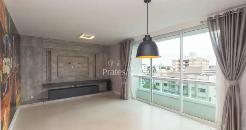 Apartamento com 3 quartos para alugar na Rua Petit Carneiro, 1270, Água Verde, Curitiba