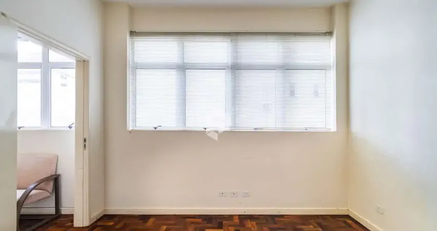 Sala comercial com 2 salas para alugar na Praça General Osório, 45, Centro, Curitiba