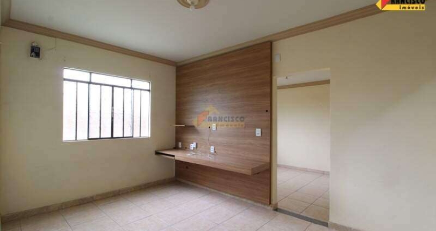 Casa à venda, 5 quartos, 1 suíte, 3 vagas, Esplanada - Divinópolis/MG