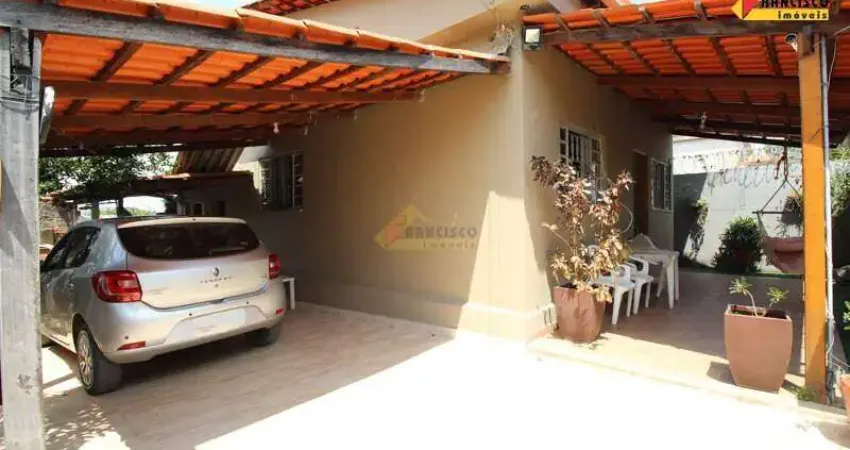 Casa à venda, 2 quartos, 2 vagas, Jardim das Acácias - Divinópolis/MG